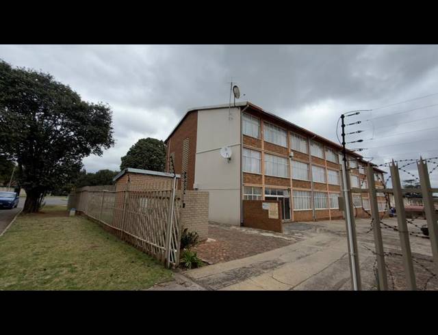 2 BEDROOM PROPERTY TO RENT IN ALLEN GROVE